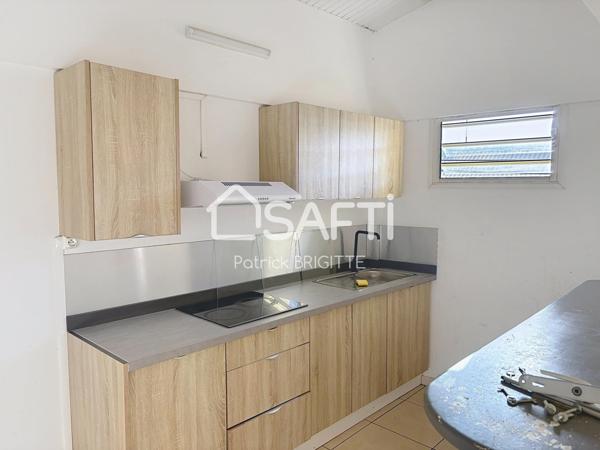 Maison de ville, quartier populaire proche mer