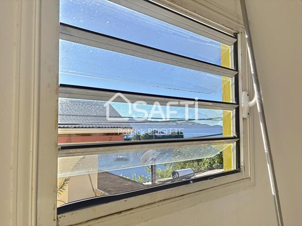 Maison de ville, quartier populaire proche mer