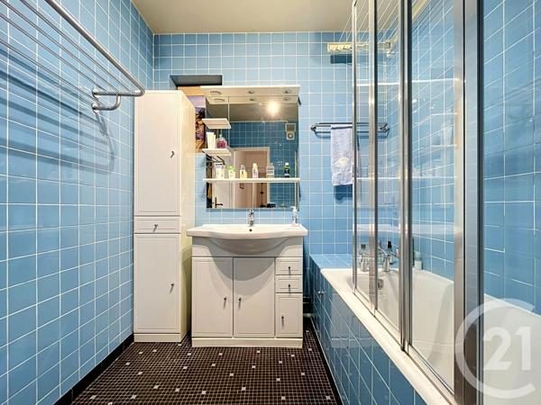 Appartement F2 à vendre  2 pièces - 60,15 m 2   PARIS  - 75020