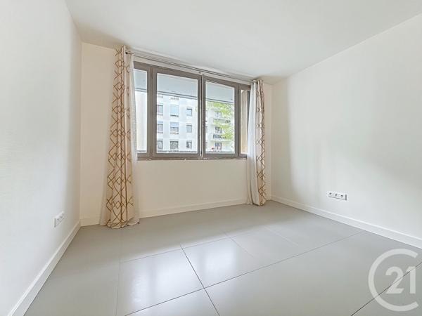 Appartement F2 à vendre  2 pièces - 60,15 m 2   PARIS  - 75020