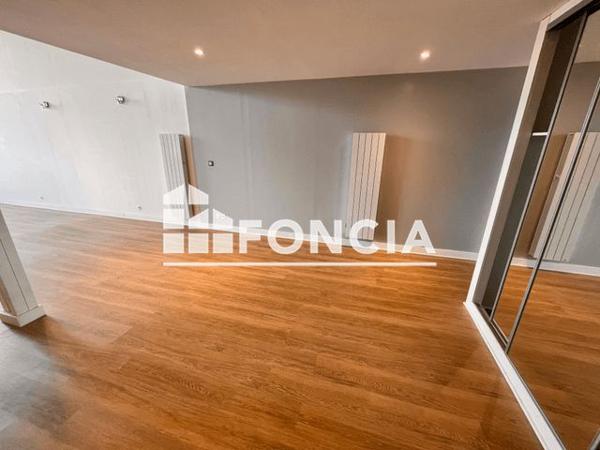 Location Appartement 3 pièces 144.28 m² - 27-47 RUE CLAUDE LORRAIN Roubaix 59100