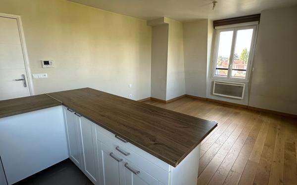 Appartement à louer    1 pièce • 26,25 m2 Le Raincy