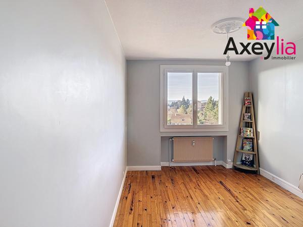 Riorges (42153) A VENDRE - RIORGES - APPARTEMENT T3 AVEC GARAGE ET 2 BALCONS