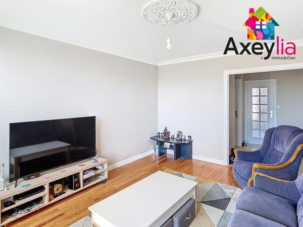 Riorges (42153) A VENDRE - RIORGES - APPARTEMENT T3 AVEC GARAGE ET 2 BALCONS