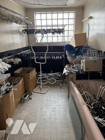 Local commercial et appartement