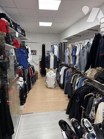 Local commercial et appartement