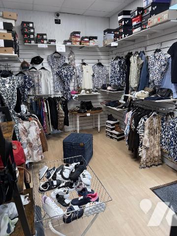 Local commercial et appartement