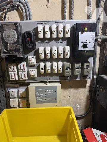 Local commercial et appartement