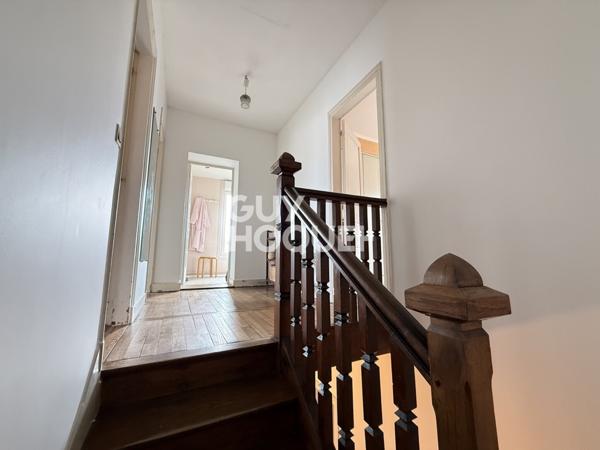 Maison Meulière de 112m2, 3 chambres avec sous sol et magnifique dépendance de 320m2