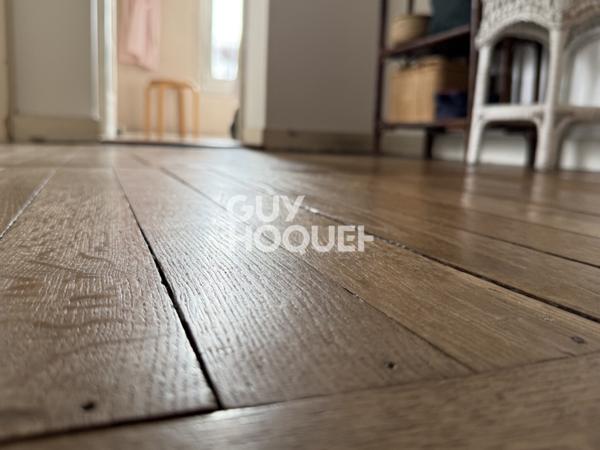 Maison Meulière de 112m2, 3 chambres avec sous sol et magnifique dépendance de 320m2
