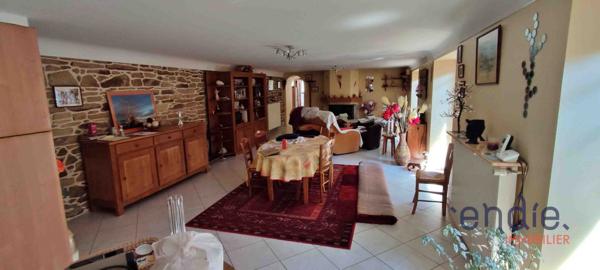 A FOUESNANT, Longère de charme au calme – 250 m² habitables