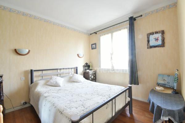 Belle vue mer: A deux du centre ville et des plages: Appartement 68 m2, 2 chambres-cave-place de parking.