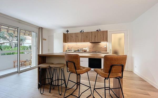 Appartement à vendre    2 pièces • 54,78 m2 Saint-Raphaël