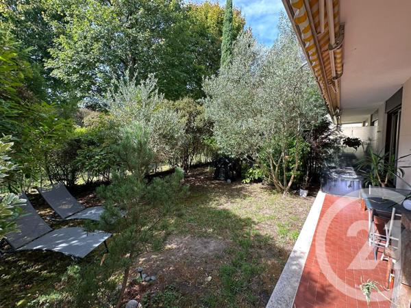 Appartement F2 à vendre  2 pièces - 65 m2 LE MESNIL LE ROI - 78