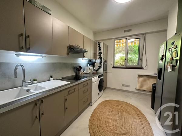 Appartement F2 à vendre  2 pièces - 65 m2 LE MESNIL LE ROI - 78