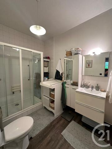 Appartement F2 à vendre  2 pièces - 65 m2 LE MESNIL LE ROI - 78