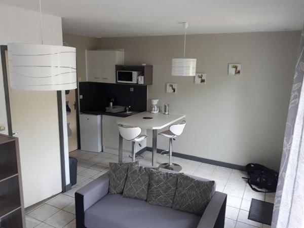 Investissement locatif : 7 maisonnettes T2 meublées et louées à Poitiers