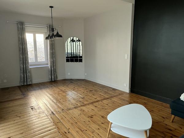 Appartement à louer |  Ruffec |  4 pièces | 143 m²