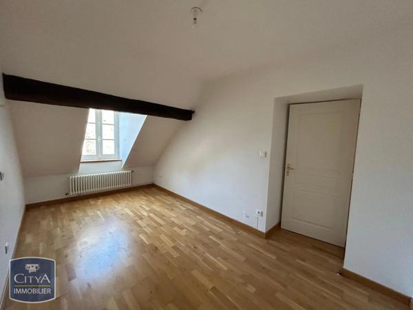 Appartement à louer 4 pièces 104.8m² Sedan (08200)