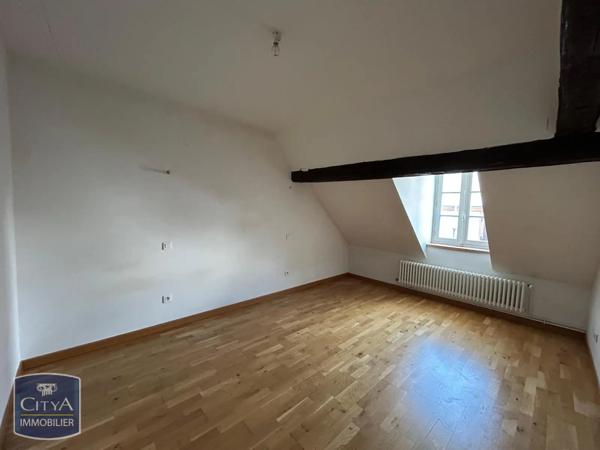 Appartement à louer 4 pièces 104.8m² Sedan (08200)