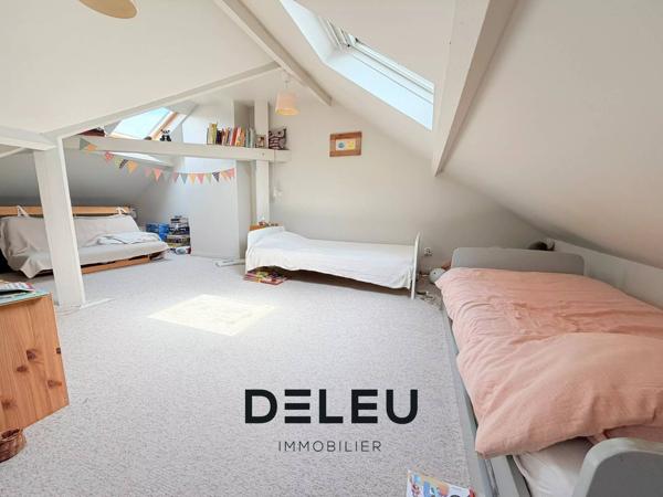 Maison semi-individuelle 102 m², 3 chambres, jardin et garage à Wasquehal