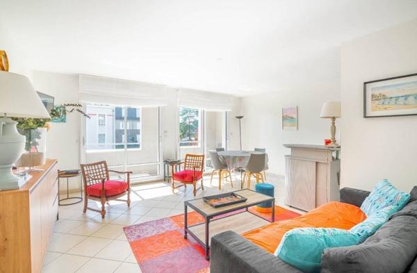 Appartement 3 pièces                                        - 35800 Dinard Réf : 2377