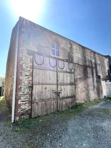 Maison à BEGROLLES-EN-MAUGES, 49122 - 1 pièce 115m²