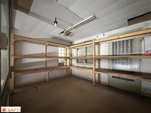 Centre ville,proche commerces,écoles,réseau de bus