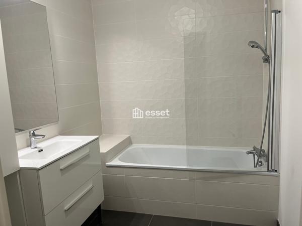 Location Appartement 3 pièces 63.9 m² - Saint-ouen 93400