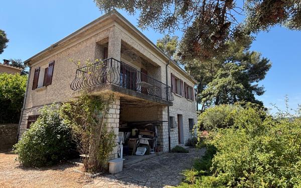 Maison à vendre    4 pièces •  Roquevaire