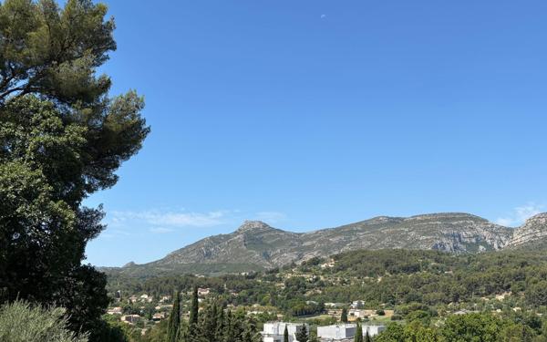 Maison à vendre    4 pièces •  Roquevaire