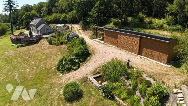 MAISON AVEC ETANG ET BOIS - VASTEVILLE