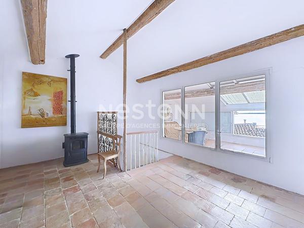 Maison atypique d'exception de 215 m², 7 pièces, 3 chambres avec vue panoramique et imprenable sur l'Étang de Bages, 11100 BAGES