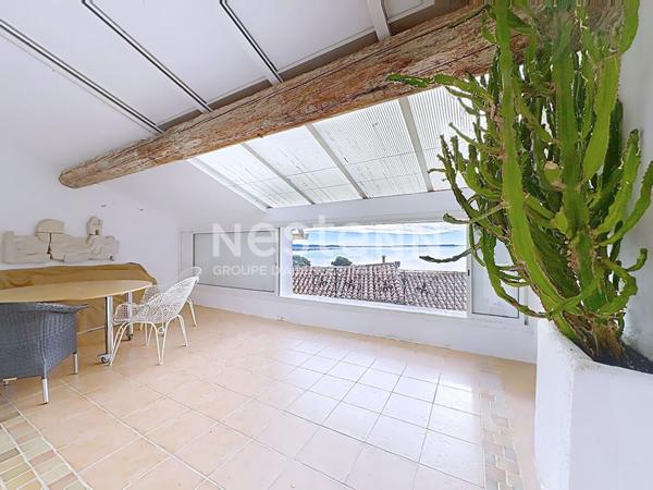 Maison atypique d'exception de 215 m², 7 pièces, 3 chambres avec vue panoramique et imprenable sur l'Étang de Bages, 11100 BAGES