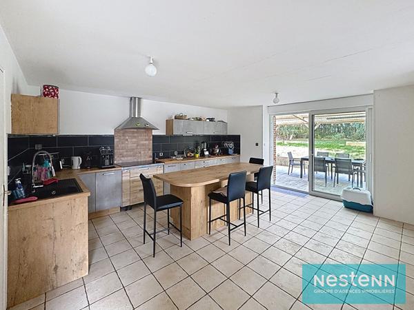 Vente d'une longère en pierres 5 chambres avec grand terrain et garage en campagne de Planguenoual