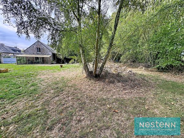 Vente d'une longère en pierres 5 chambres avec grand terrain et garage en campagne de Planguenoual