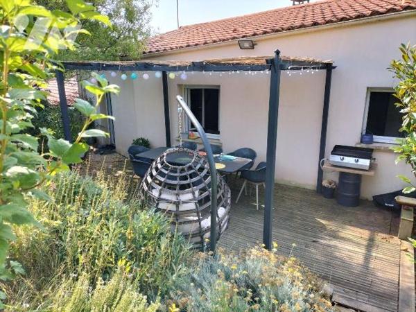 EXCLUSIVITE - Très belle maison familiale de 181 m² habitables, offrant 6 chambres et un bureau...