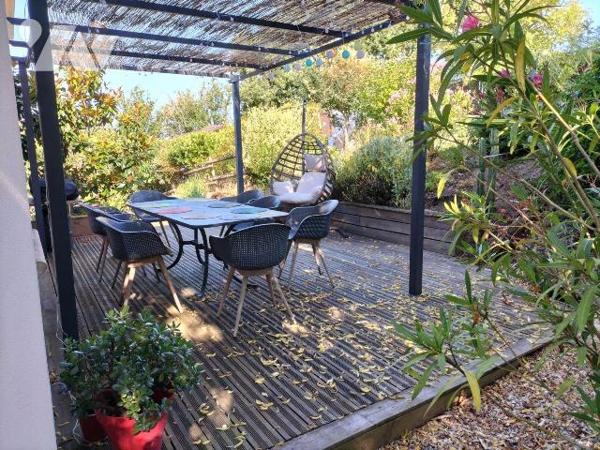 EXCLUSIVITE - Très belle maison familiale de 181 m² habitables, offrant 6 chambres et un bureau...