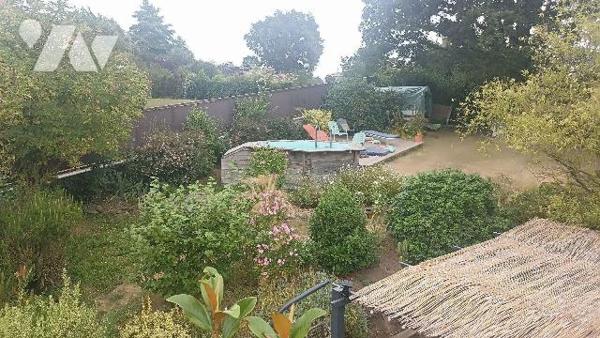 EXCLUSIVITE - Très belle maison familiale de 181 m² habitables, offrant 6 chambres et un bureau...