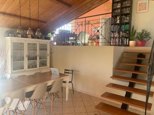 EXCLUSIVITE - Très belle maison familiale de 181 m² habitables, offrant 6 chambres et un bureau...