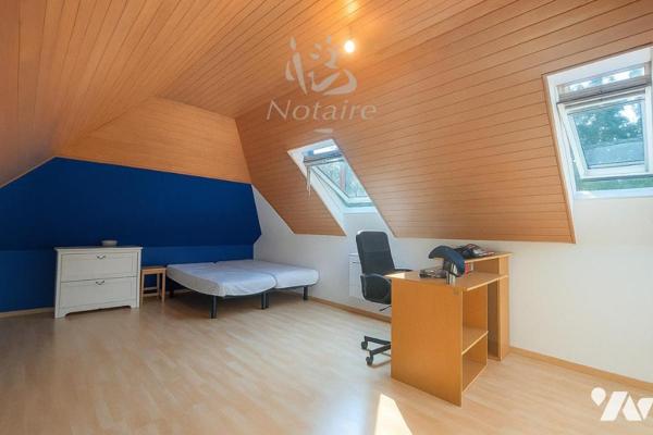 Belle contemporaine avec piscine couverte, terrain de 1,2 ha avec étang – proche plages de Keremma