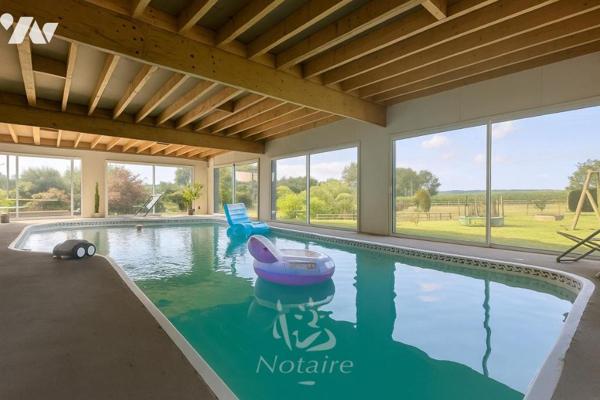 Belle contemporaine avec piscine couverte, terrain de 1,2 ha avec étang – proche plages de Keremma