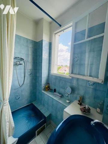 Maison de style de 8 pièces, d'une superficie d'environ 205 m², terrain d'environ 647²