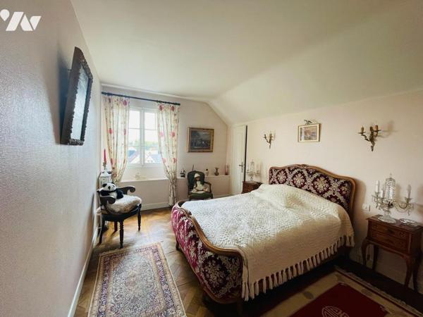 Maison de style de 8 pièces, d'une superficie d'environ 205 m², terrain d'environ 647²