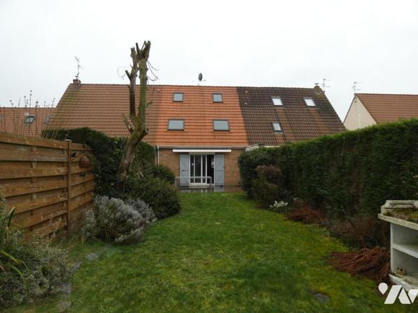 Comines maison familiale 3 chambres avec combles aménagés garage et Jardin