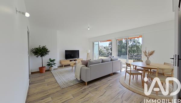 Appartement à vendre 4 pièces 84,2 m² Cavalaire-sur-Mer