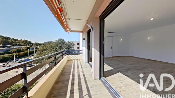 Appartement à vendre 4 pièces 84,2 m² Cavalaire-sur-Mer