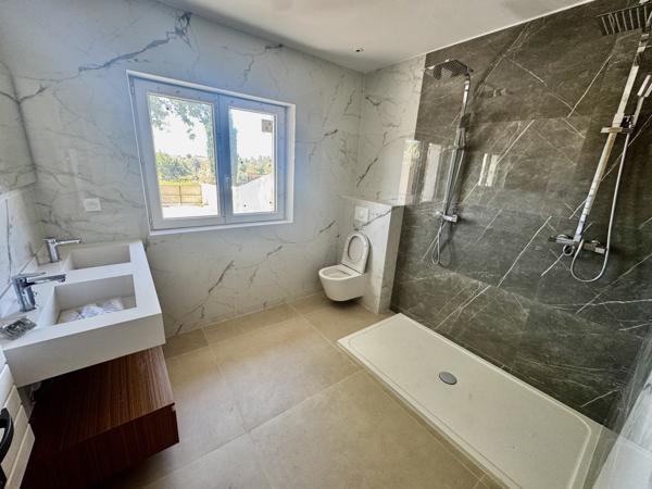 Maison 154 m2 6 pièces avec jardin Camaret-sur-Aigues (84850)