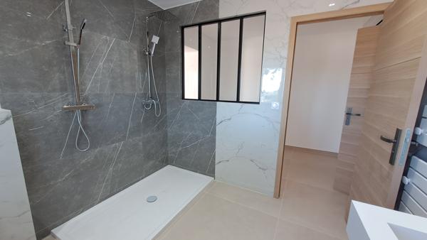 Maison 154 m2 6 pièces avec jardin Camaret-sur-Aigues (84850)