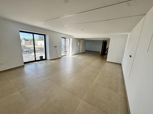 Maison 154 m2 6 pièces avec jardin Camaret-sur-Aigues (84850)